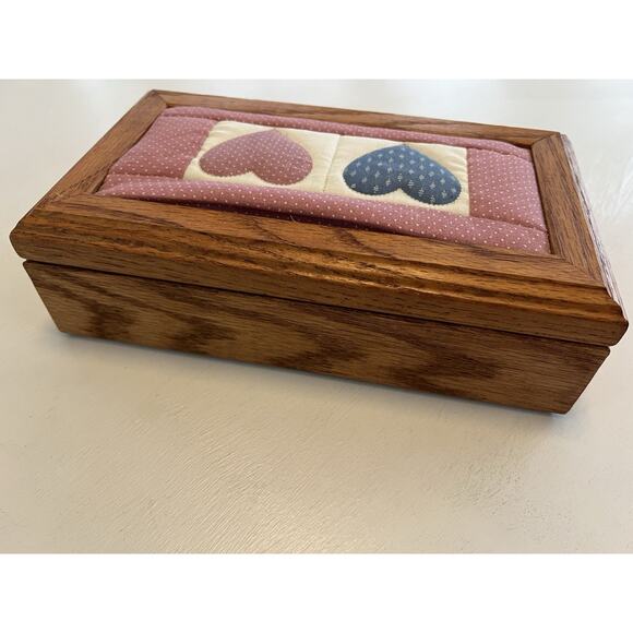 Vtg Tennessee Wood Crafters Oak Keepsake Box Quilted Heart Insert 9” Folk Art - Picture 4 of 14